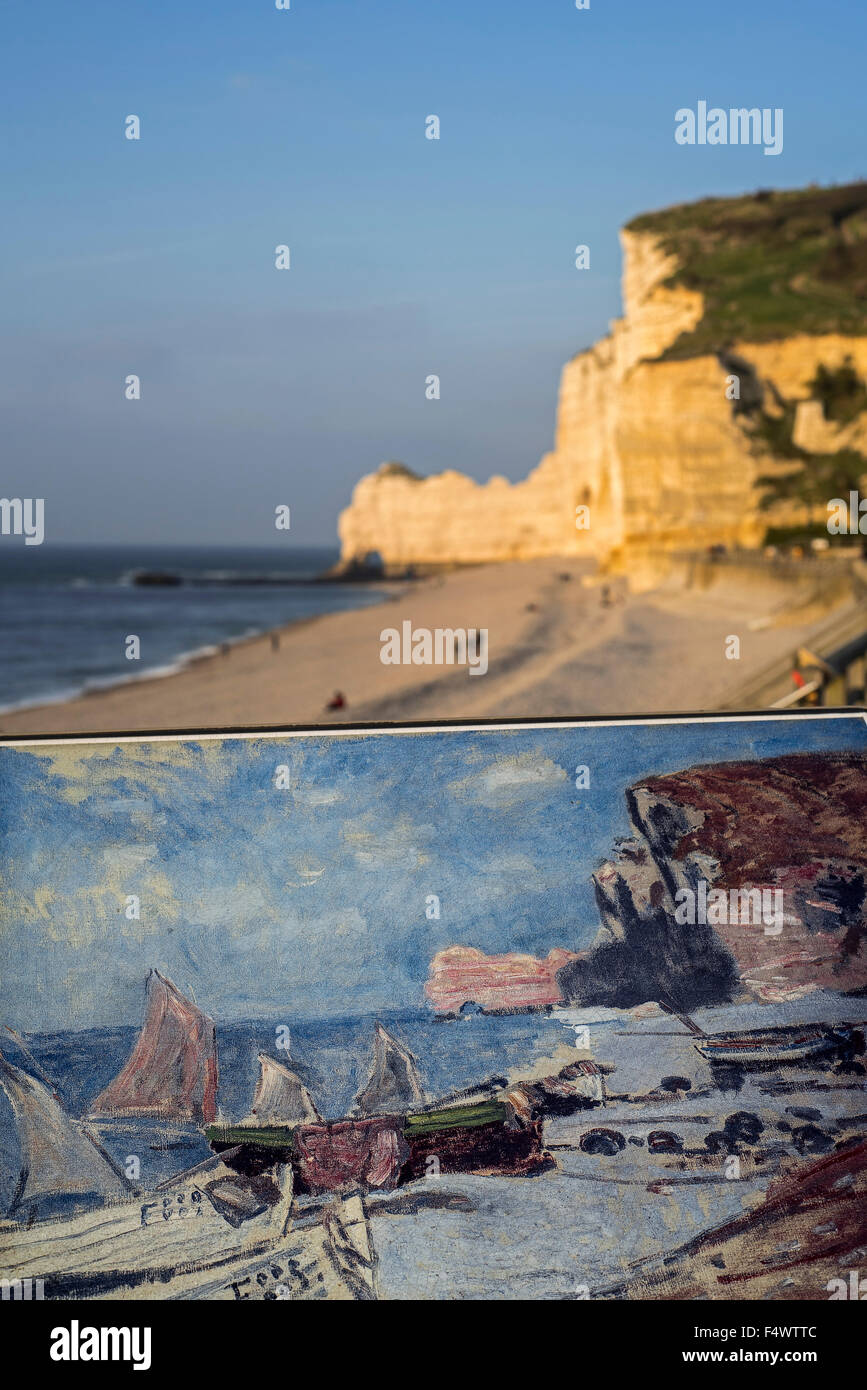 Gemälde von Claude Monet Angelboote/Fischerboote und die Porte d'Amont, ein natürlicher Bogen in den Kreidefelsen bei Etretat, Normandie, Frankreich Stockfoto