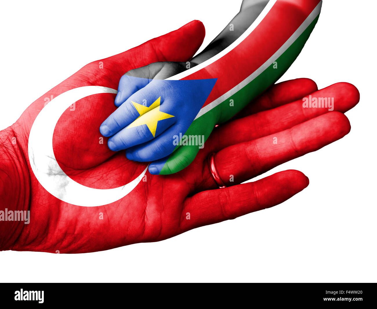 Flagge der Türkei überlagert die Hand eines erwachsenen Mannes, die im Besitz einer Baby-Hand mit der Flagge des Südsudan überdruckt. Konzeptbild Stockfoto