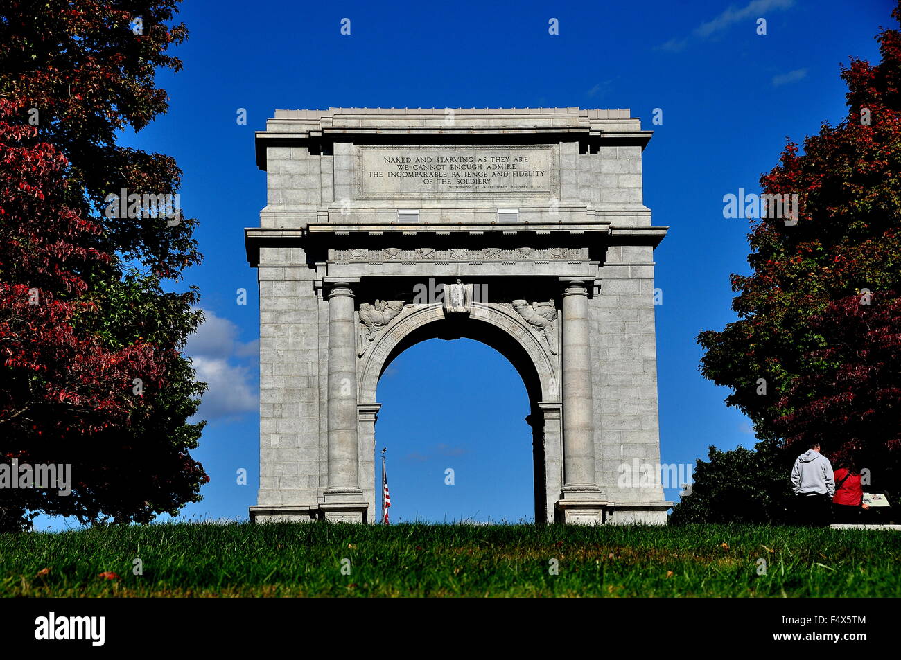 Valley Forge, Pennsylvania: National Memorial Arch errichtet, um die Erinnerung an die Ankunft von General George Washington Stockfoto