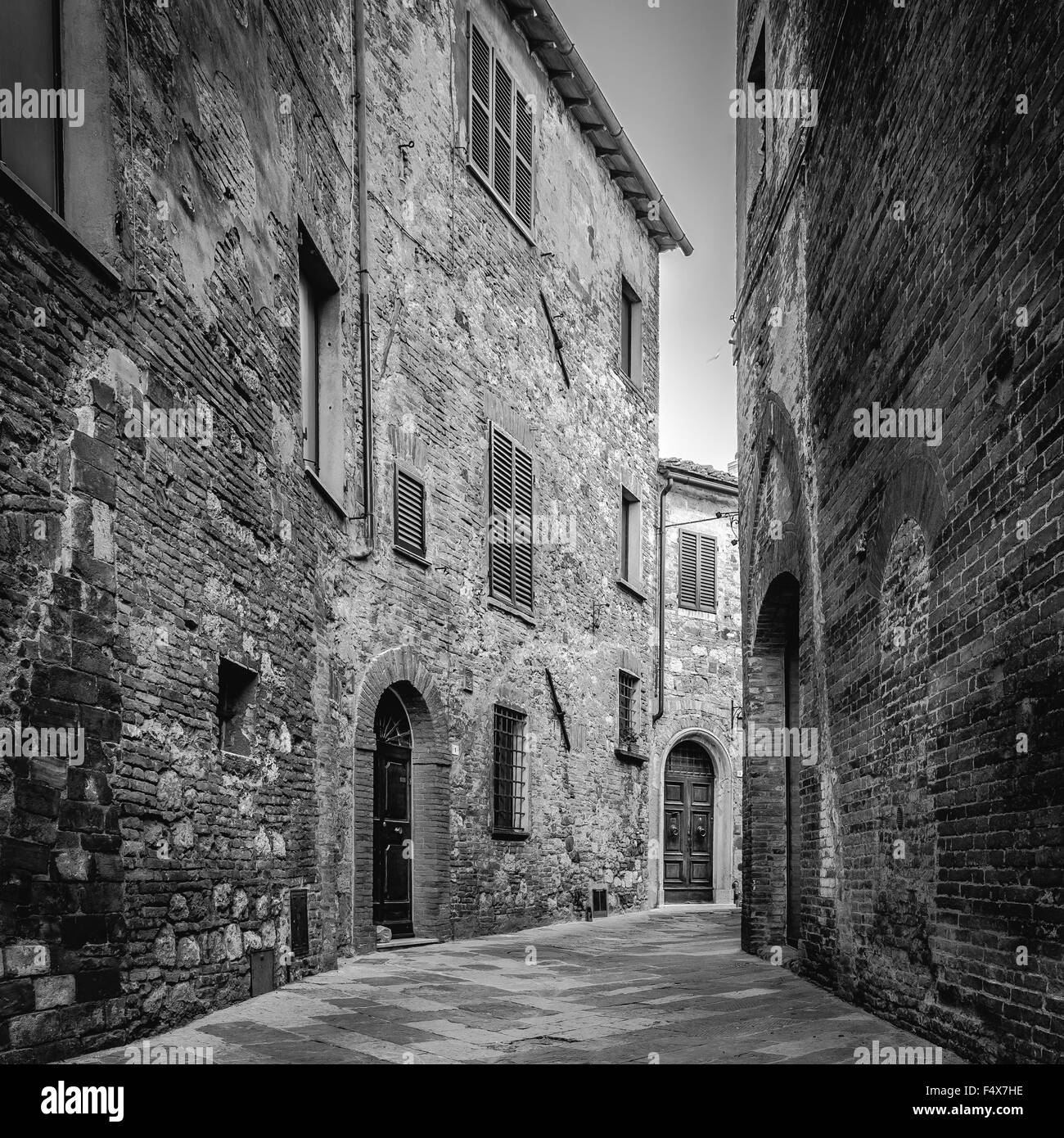 Gasse der toskanischen Stadt Montepulciano in Italien Stockfoto