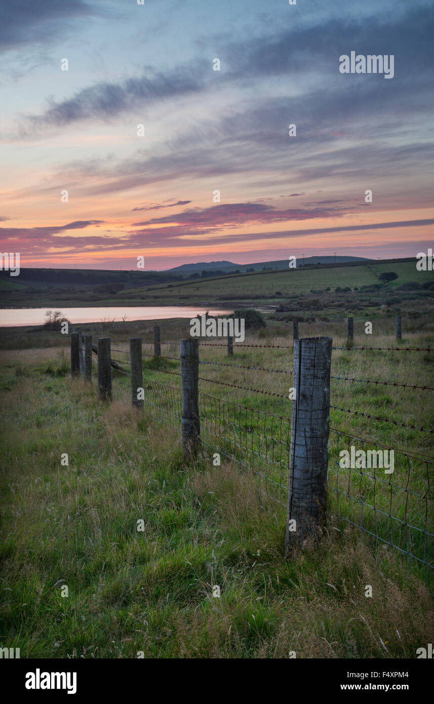 Sonnenuntergang über Colliford See auf Bodmin Moor Stockfoto