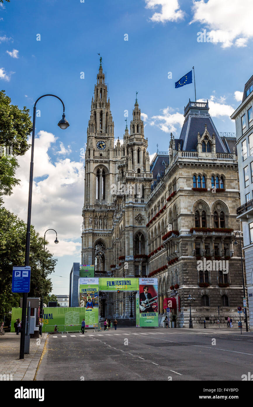 Wien - 22 Juli: Das Rathaus ist ein Gebäude in Wien dient als Sitz der Bürgermeister und Stadtrat der Stadt Stockfoto