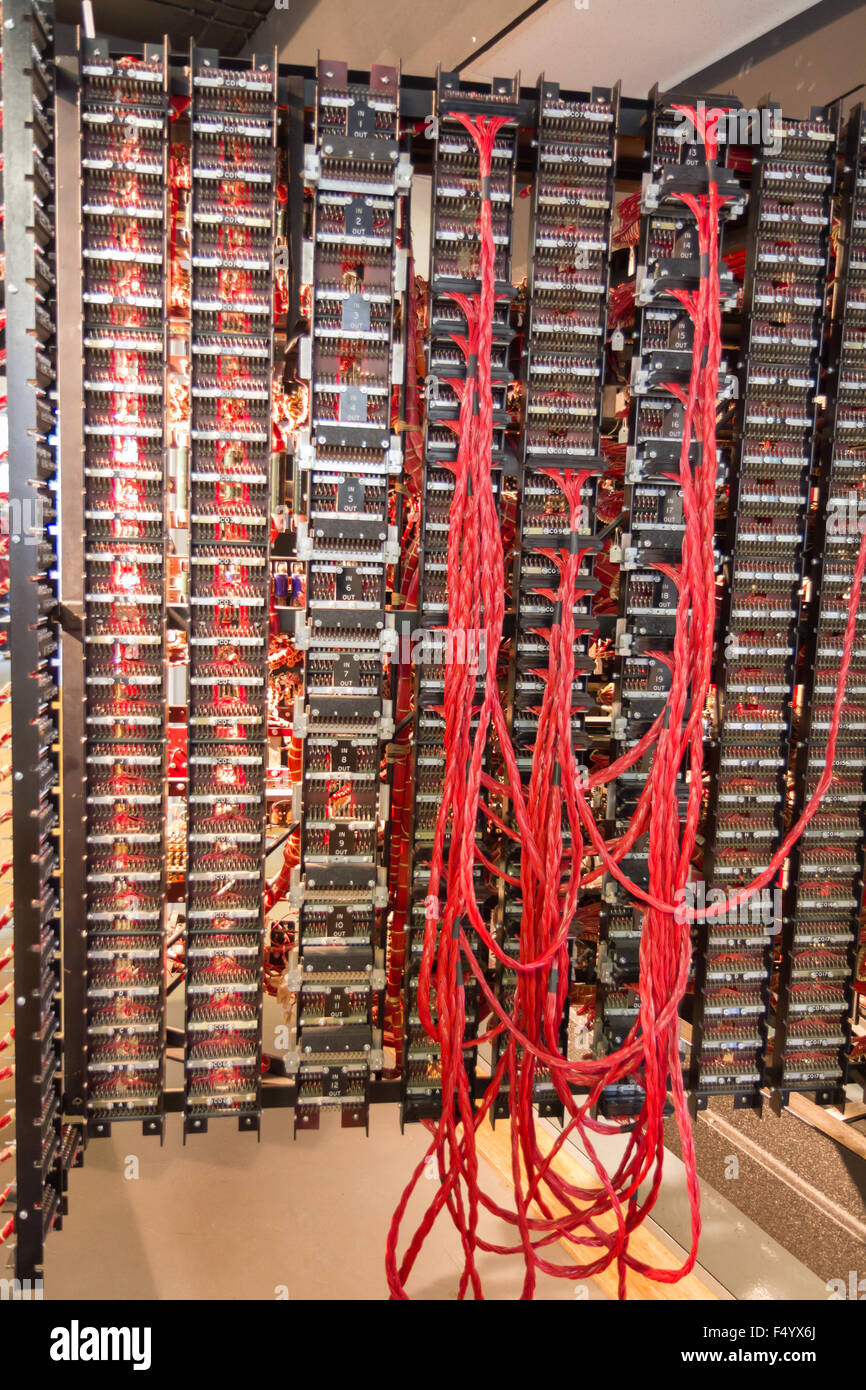 Neuerstellung der Turing-Bombe in Bletchley Park, verwendet, um WWII deutsche Enigma-Maschine-Verschlüsselte Geheimbotschaften entschlüsseln Stockfoto