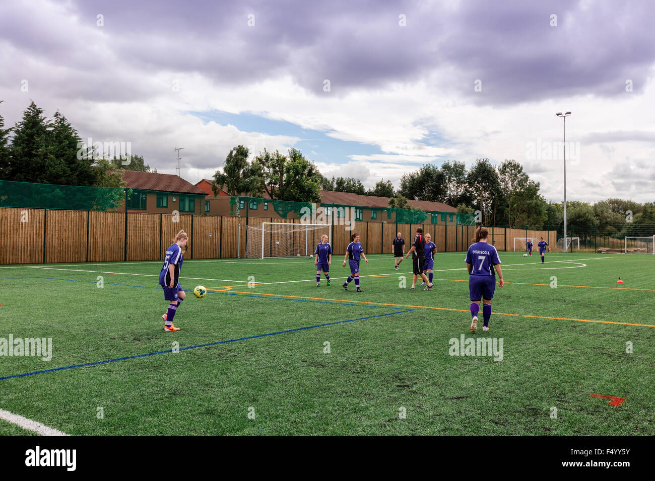 Frauen Fußball-Nationalmannschaft Trainingseinheit beim FC United Football Pitch in Manchester, UK. Stockfoto