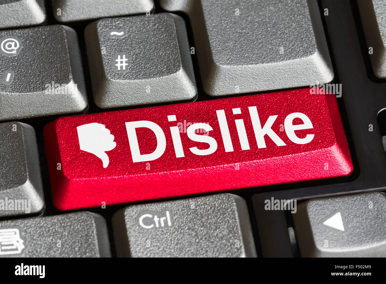 Abneigung Taste für Social Media auf einer PC-Tastatur. Abneigung Konzept. Stockfoto