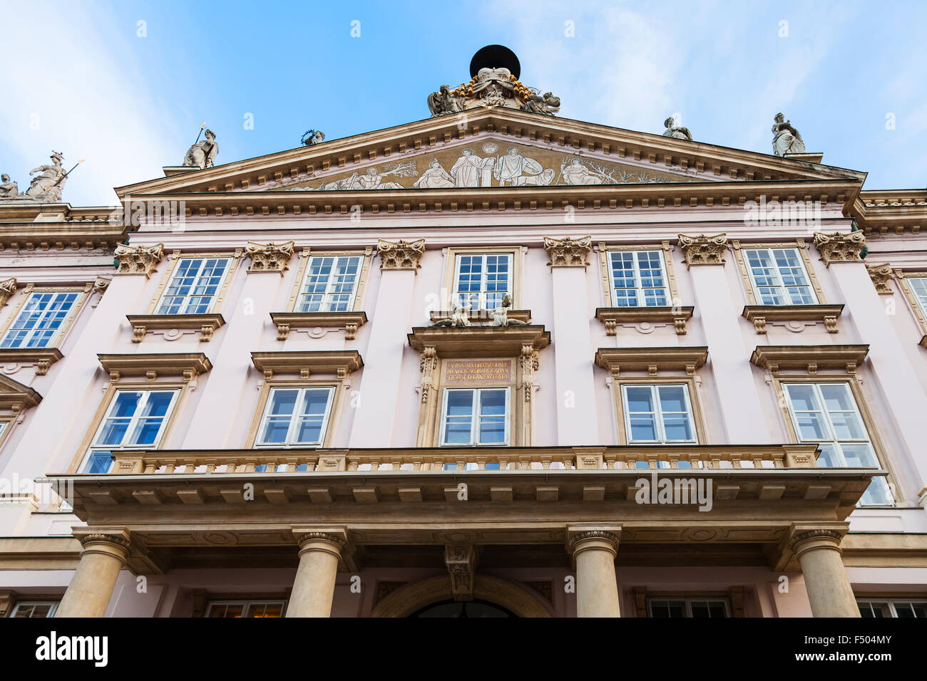 Reisen Sie nach Bratislava City - Fassade des Primas Palace Stockfoto