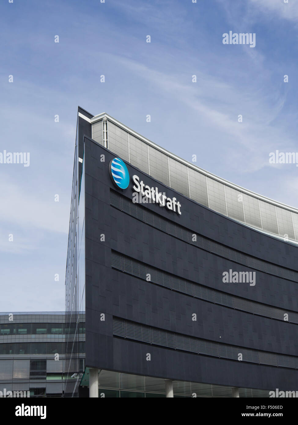 Moderne Architektur Detail von Ecke Fassade des kommerziellen Gebäude, des norwegischen Staates besaß Elektrizitäts-Gesellschaft Stockfoto