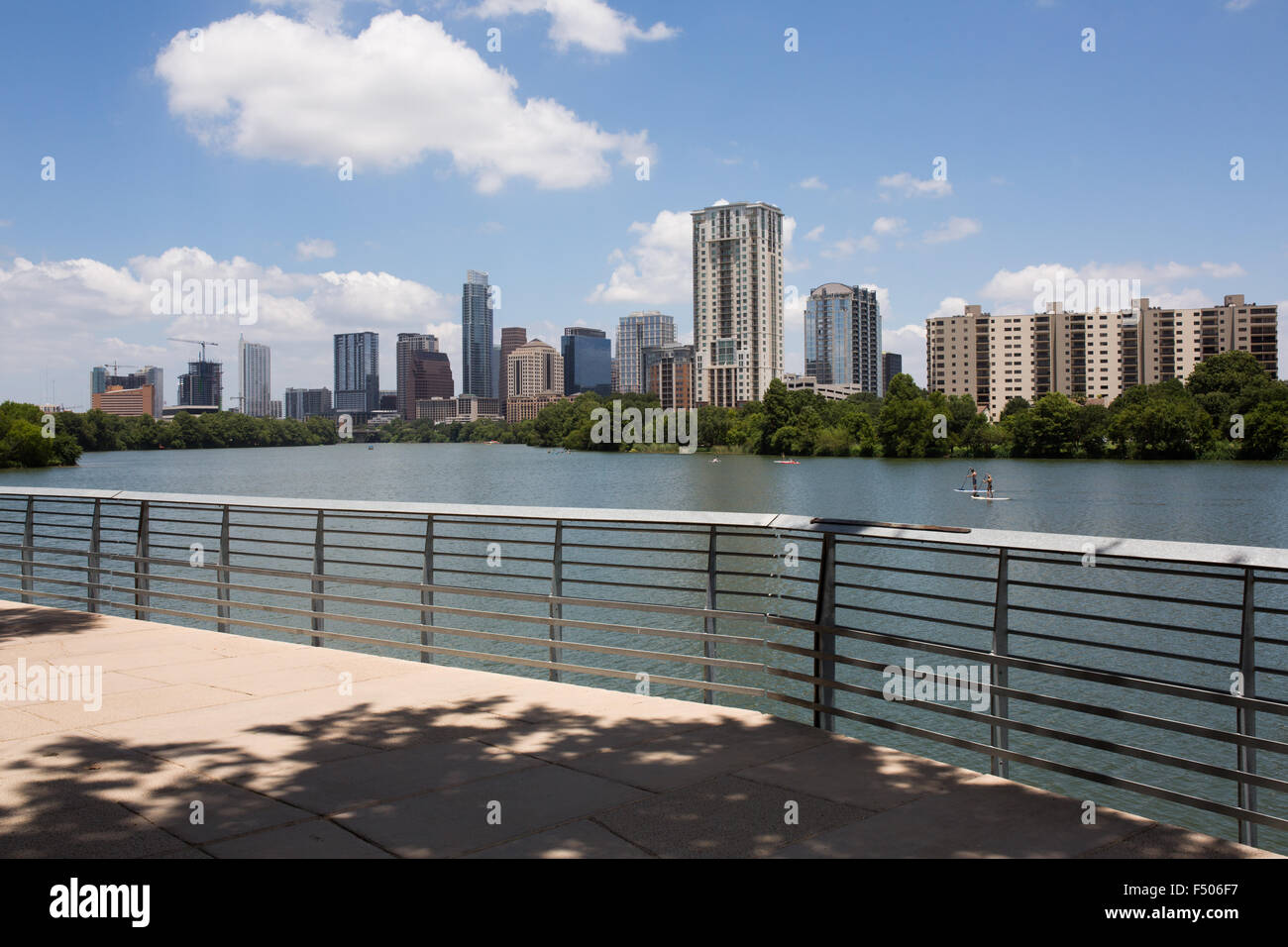 Blick auf Downtown Austin von der Austin-Promenade Stockfoto