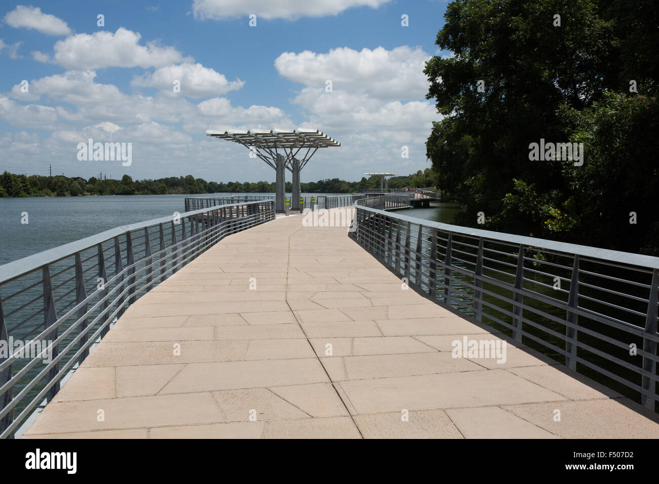 Der Boardwalk Trail Lady Bird Lake in Austin, Texas Stockfoto