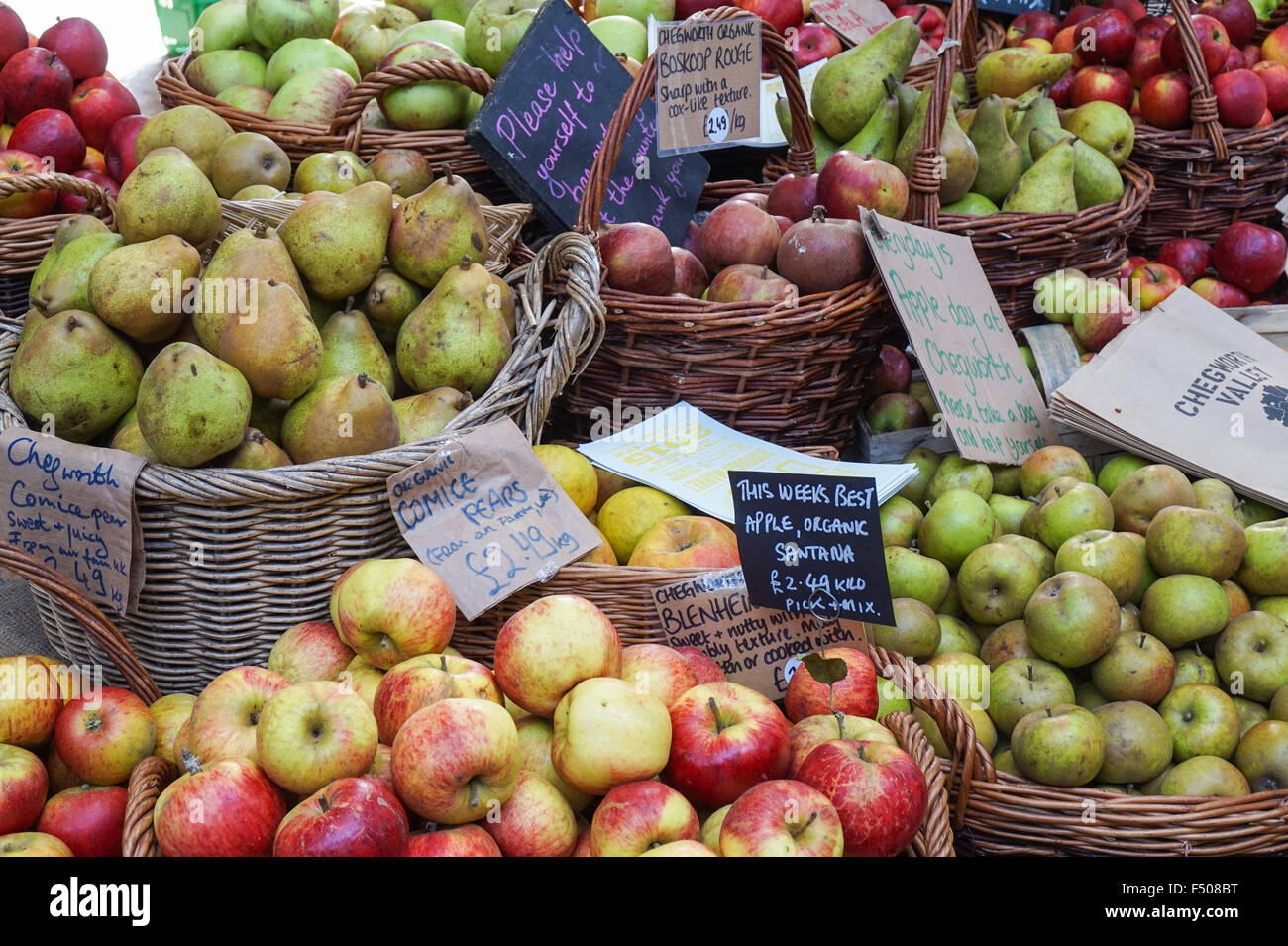 Apple Day Feier im Borough Market, London England Vereinigtes Königreich UK Stockfoto