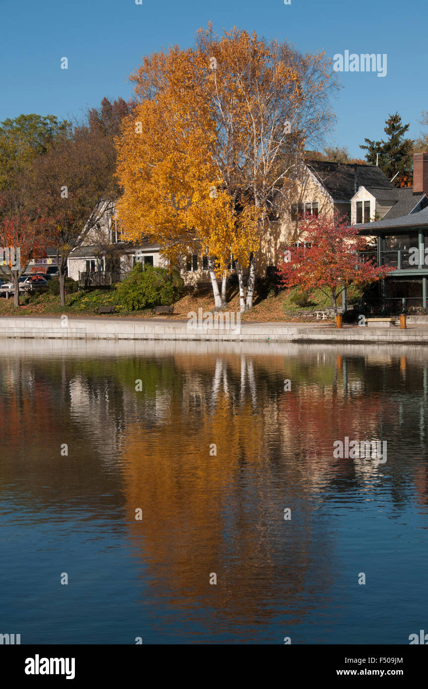 Herbst-Szene bei den Erie-Kanal, Pittsford NY USA. Stockfoto