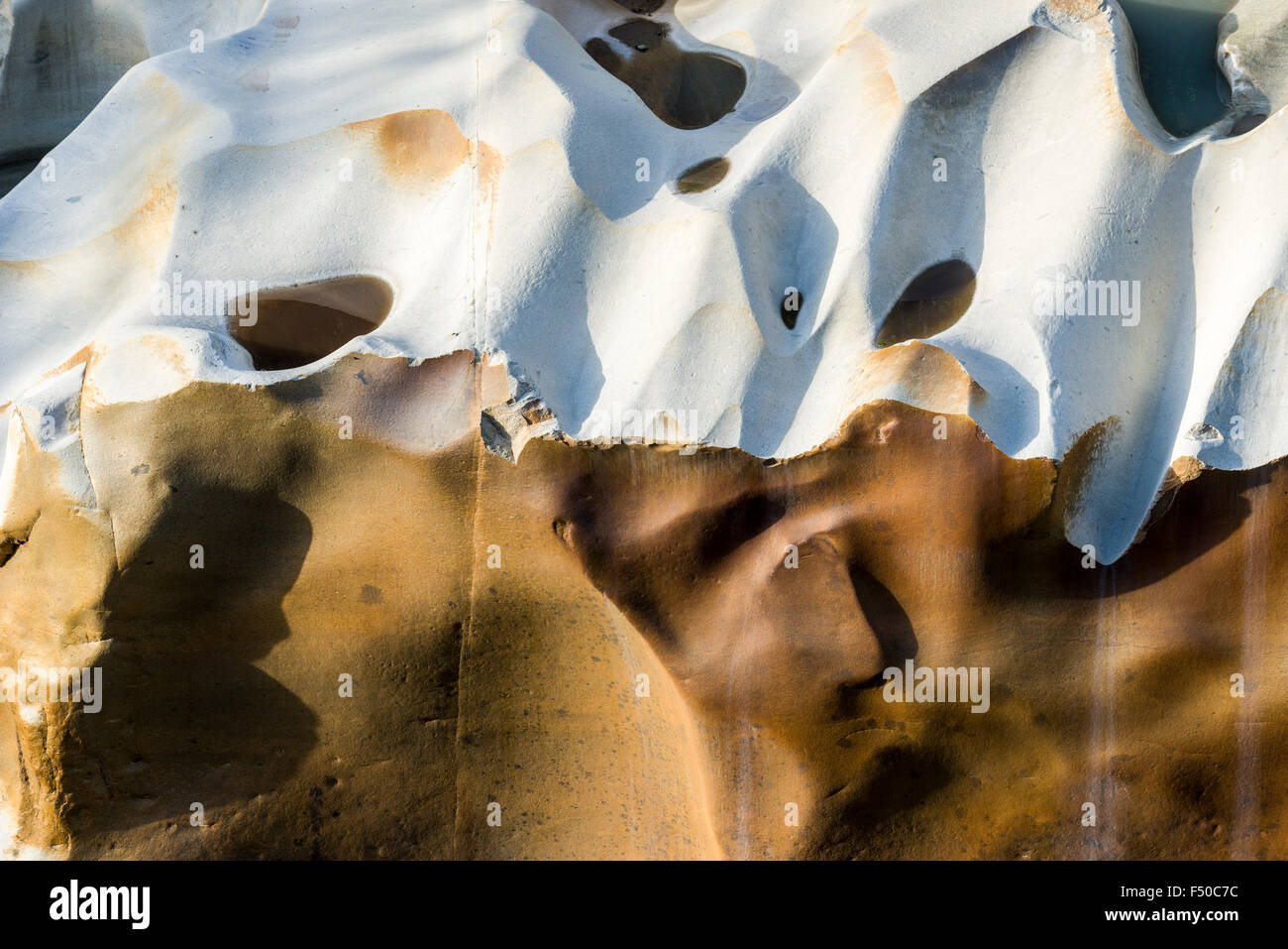 Details der Stein von gangotri Wasserfall, der Ort, an dem sich die heiligen Fluss Ganges zum ersten Mal auf der Erde erschienen Stockfoto