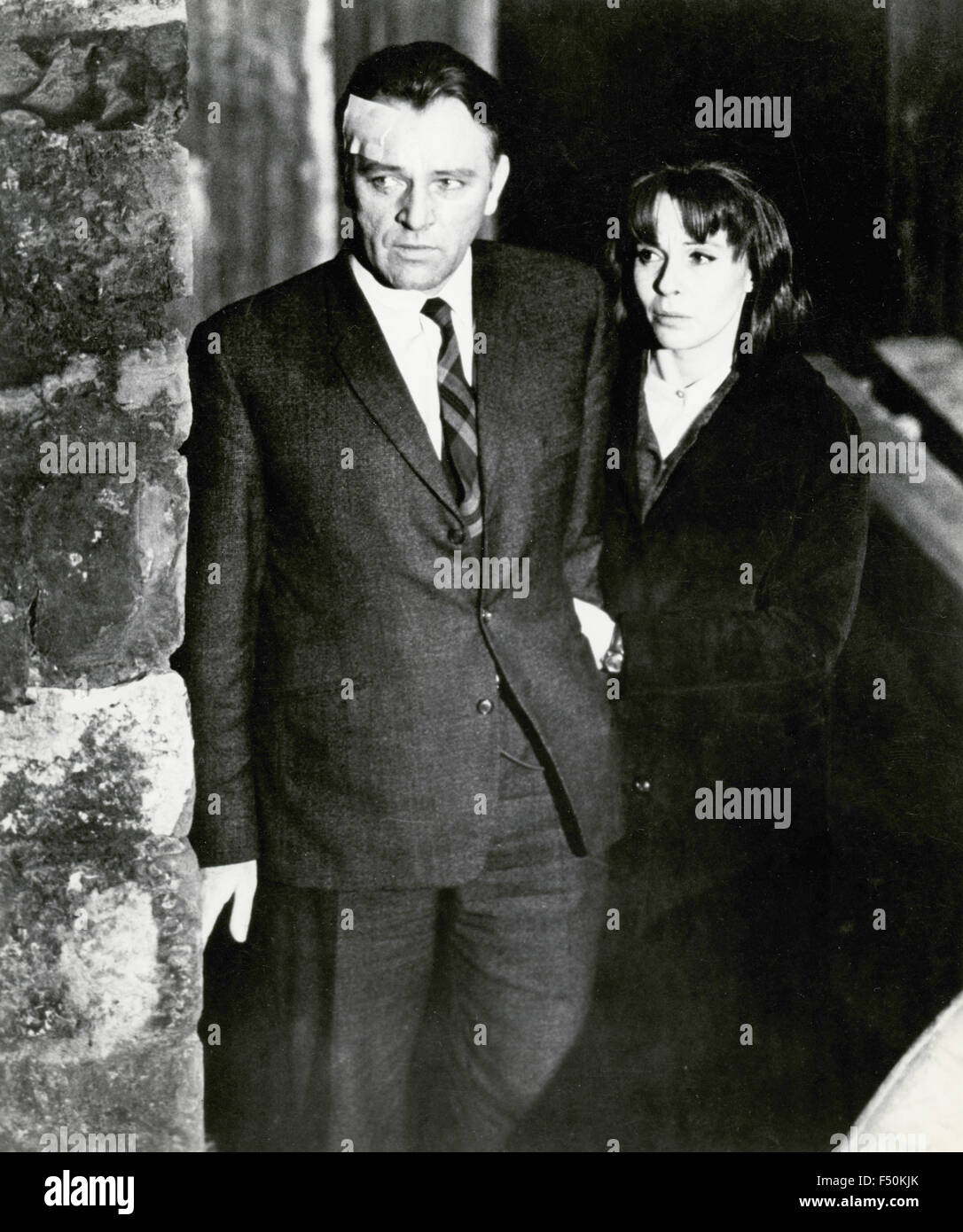 Schauspieler Richard Burton und Claire Bloom in einer Szene aus dem Film "The Spy Who Came in from the Cold", UK 1963 Stockfoto