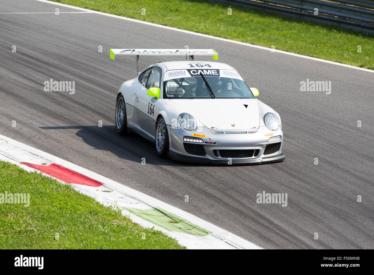 Monza, Italien - 30. Mai 2015: Porsche 997 von SPEZZAPRIA Giacomo angetrieben, während die C.I Franturismo - Rennen im Autodromo Nazion Stockfoto