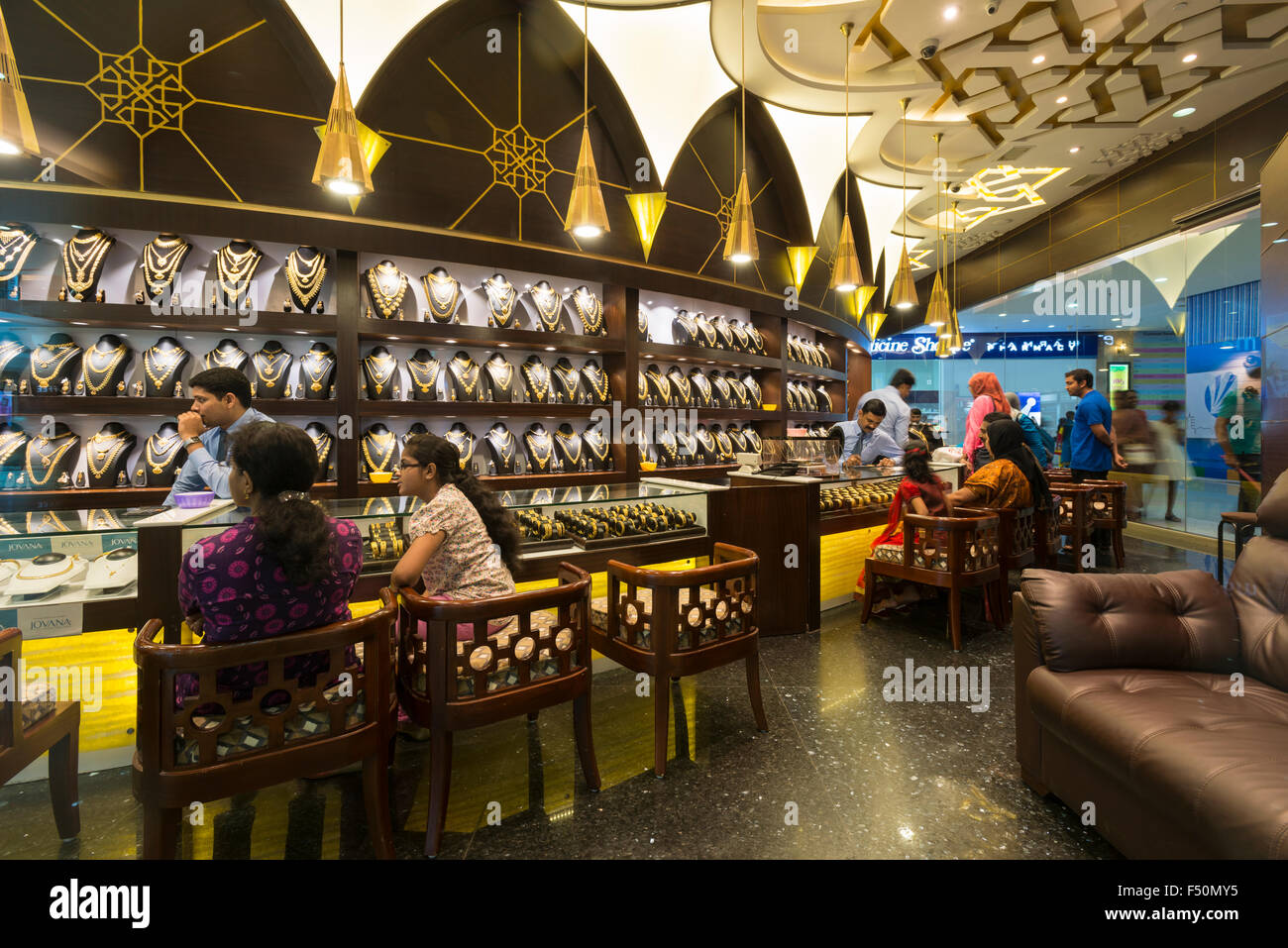 Ein schmuck shop in Lulu Mall, sagte, das größte Einkaufszentrum in Indien zu sein Stockfoto