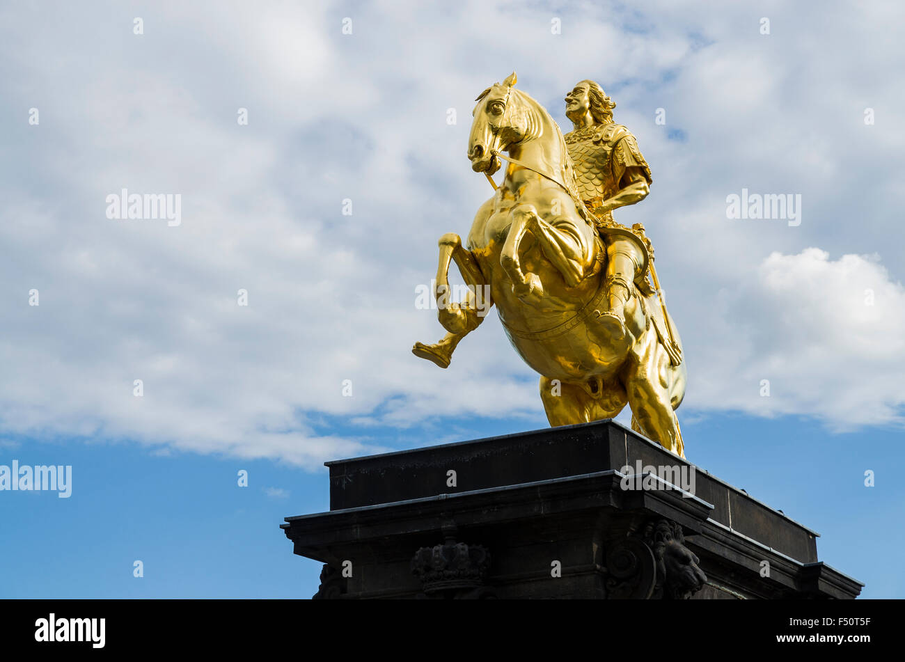 Statue goldene Reiter in der Vorstadt Neustadt Stockfoto
