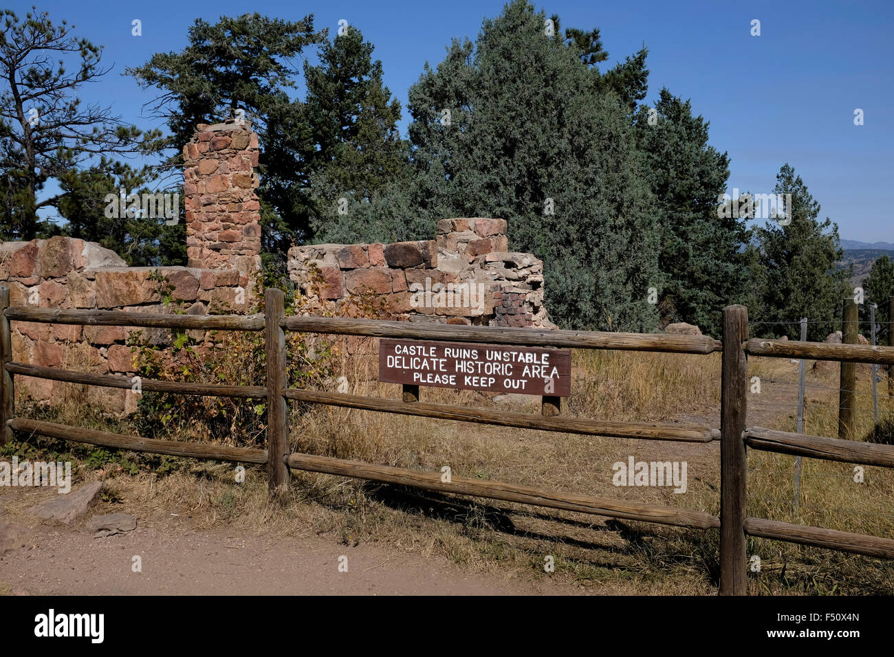 Überreste von John Brisben Walker Schloss in Mount Falcon Park, Jefferson County, Colorado Stockfoto