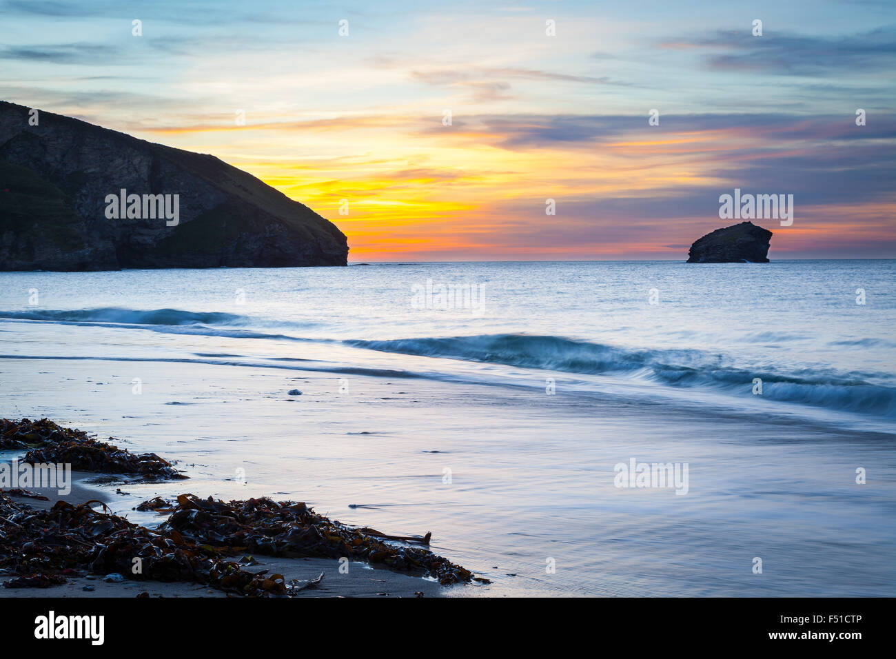 Sonnenuntergang am Strand von Portreath Cornwall England UK Europa Stockfoto