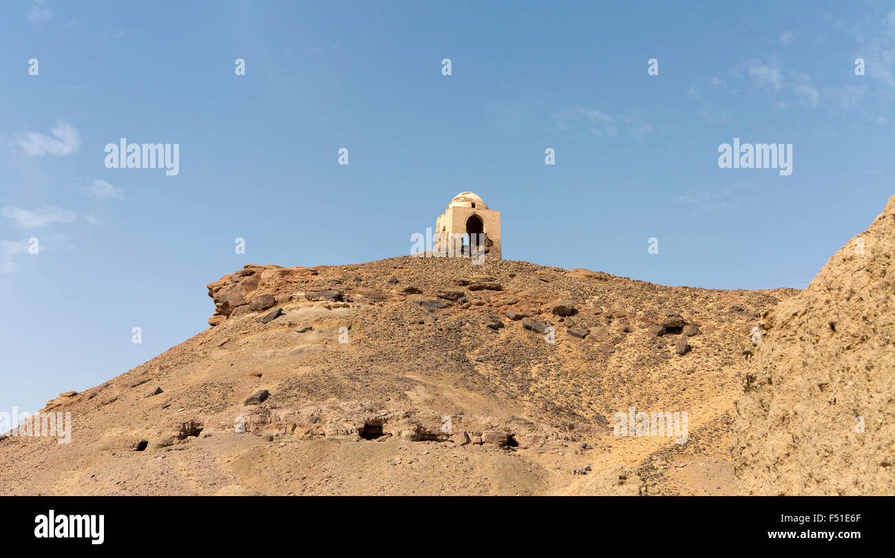 Qubbet el-Hawa-Grab des Windes, der gewölbte muslimischen Schrein in der Adligen Gräber, Aswan, Oberägypten Stockfoto