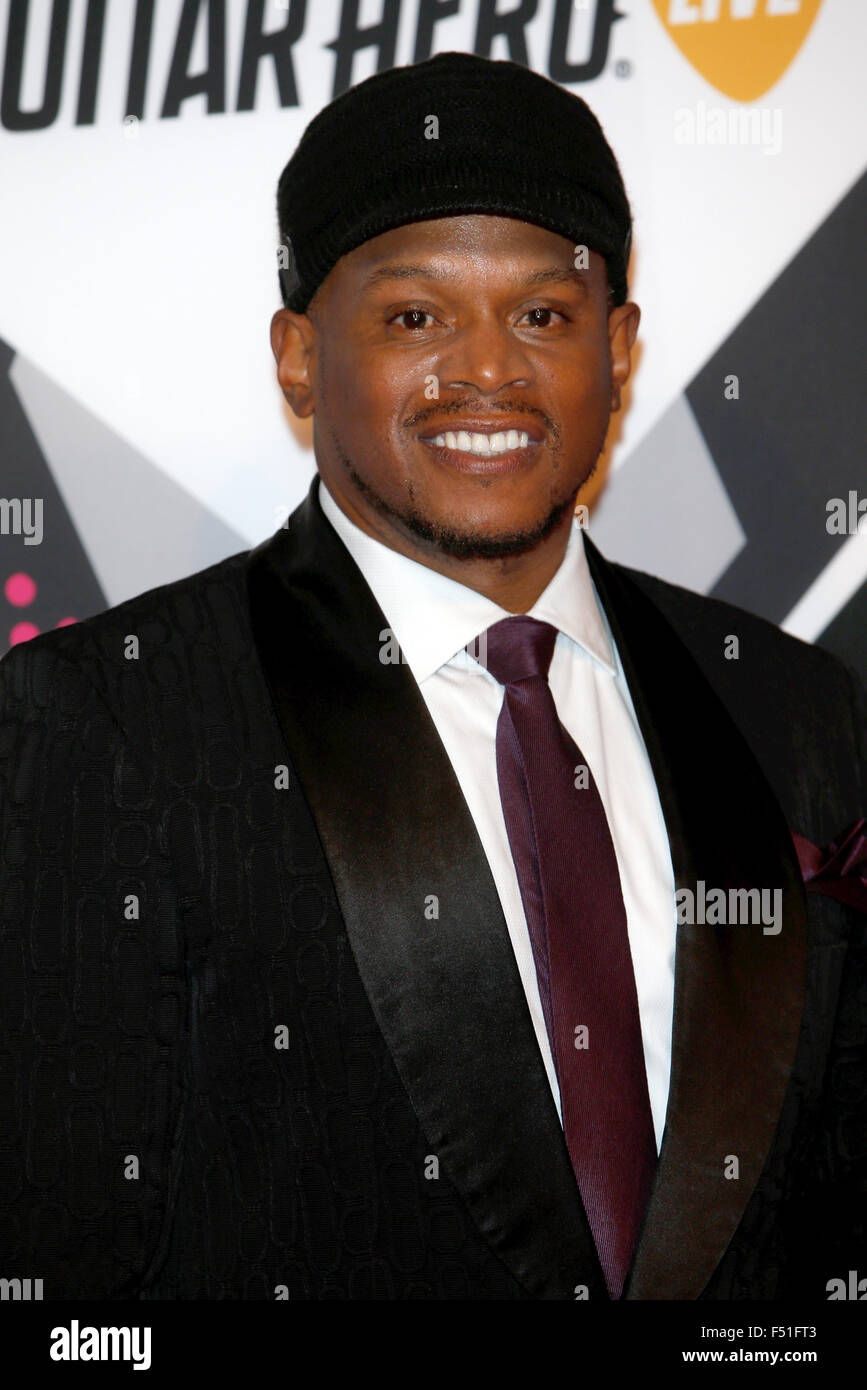 TV-Persönlichkeit Sway Calloway kommt bei der 2015 MTV Europe Music Awards, EMAs, Mediolanum Forum in Mailand, Italien, im 25. Februar 2012. Foto: Hubert Boesl Stockfoto