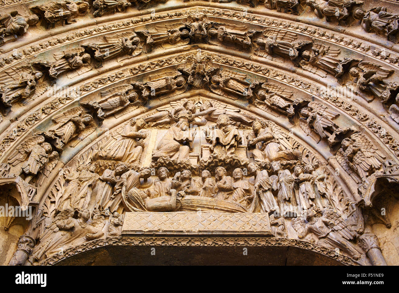 Kathedrale von Leon Tür Gotischer Bogen in Kastilien in Spanien Stockfoto