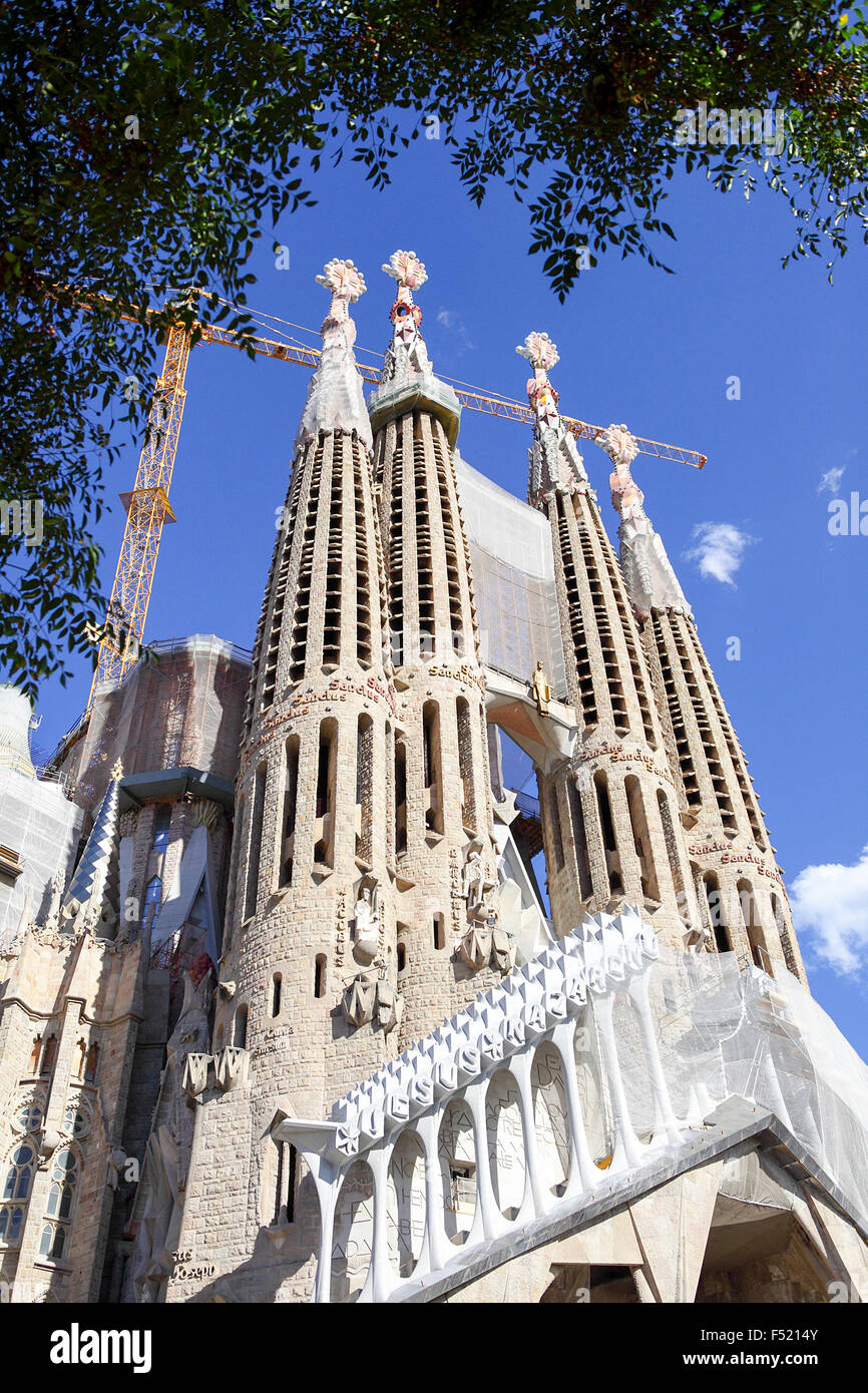 Eine geradezu unglaubliche architektonische Wunder, die Sagrada de Familia gesehen hier in westlichen oberen Höhe. Stockfoto