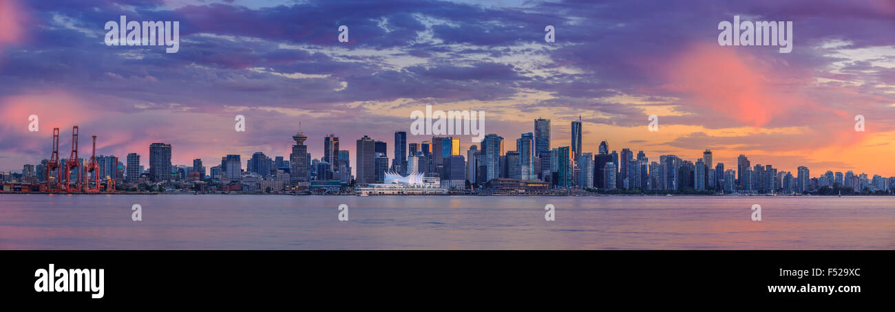 Panorama von Vancouver downtown wie aus North Vancouver, BC, Kanada Stockfoto