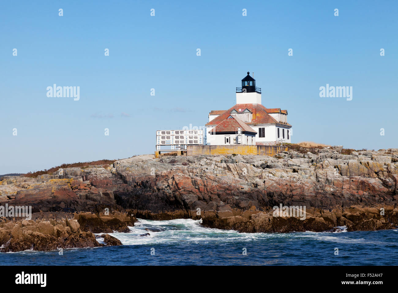 Ei-Rock Licht, Leuchtturm, Küste von Acadia National Park, Maine, USA Stockfoto