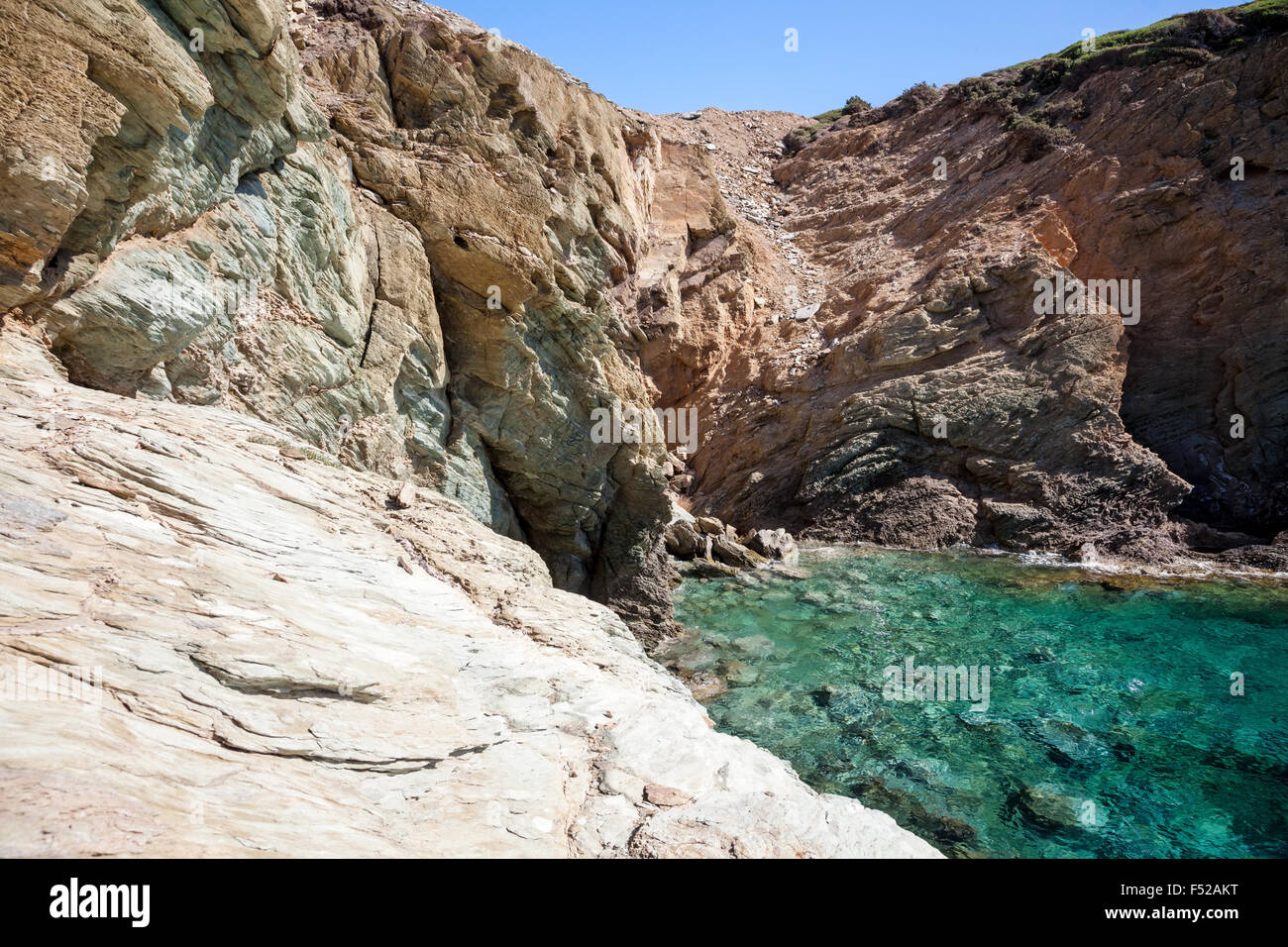 Felsige Küste von Kreta Insel in der Nähe von Agia Pelagia Dorf, Griechenland, Europa Stockfoto