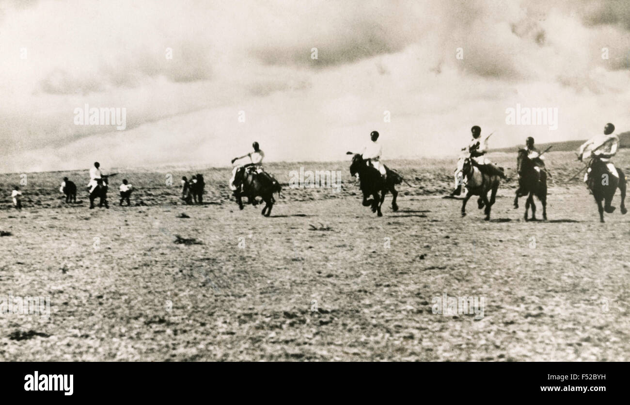 Die äthiopischen Kavallerie im Galopp über die Ebenen des Nordens, Äthiopien Stockfoto