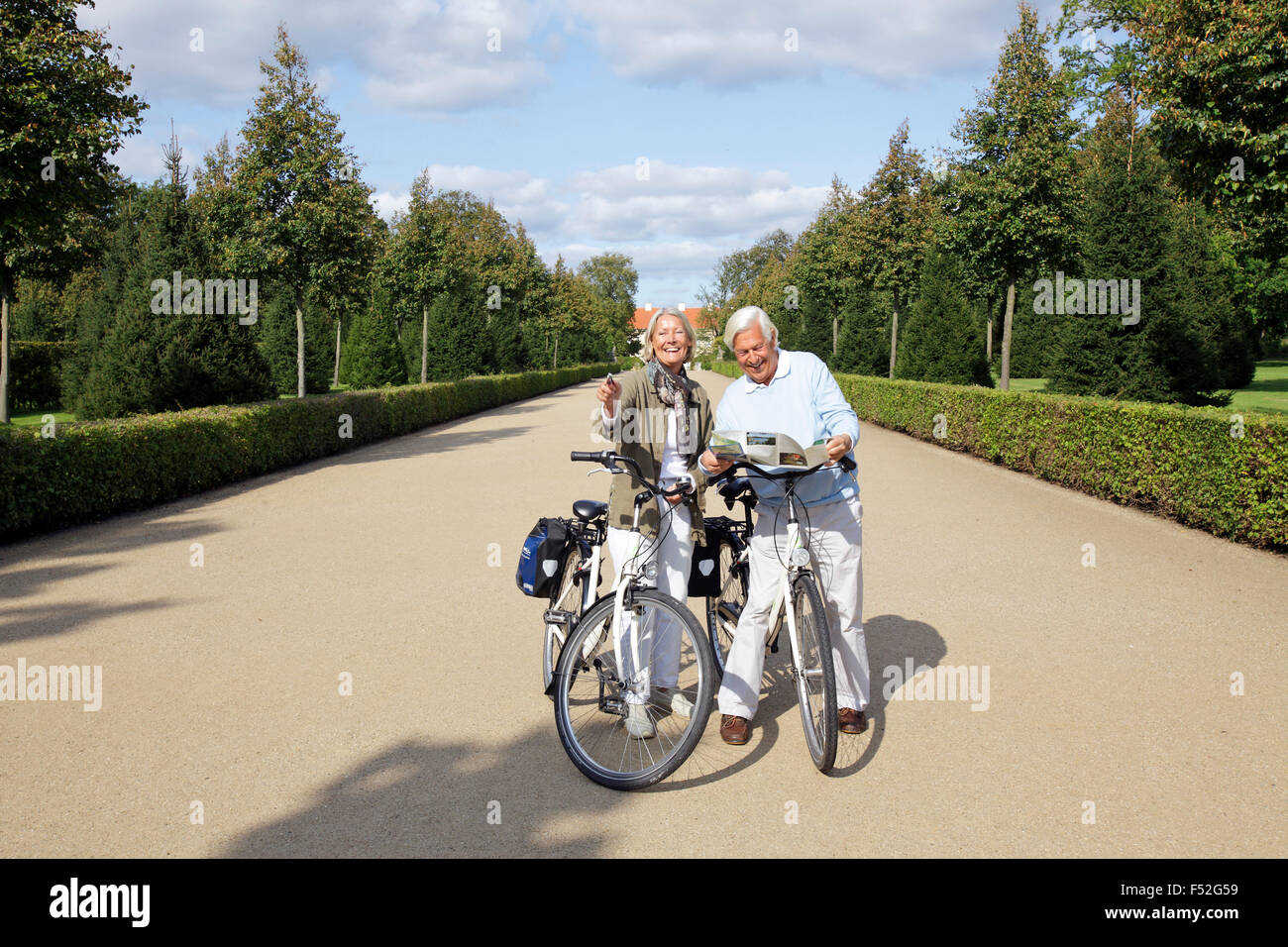 Älteres Ehepaar, Fahrrad-Ausflug, Stockfoto