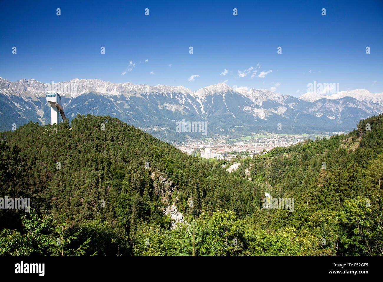 Der Bergisel Sprungschanze außerhalb von Innsbruck Österreich. Stockfoto