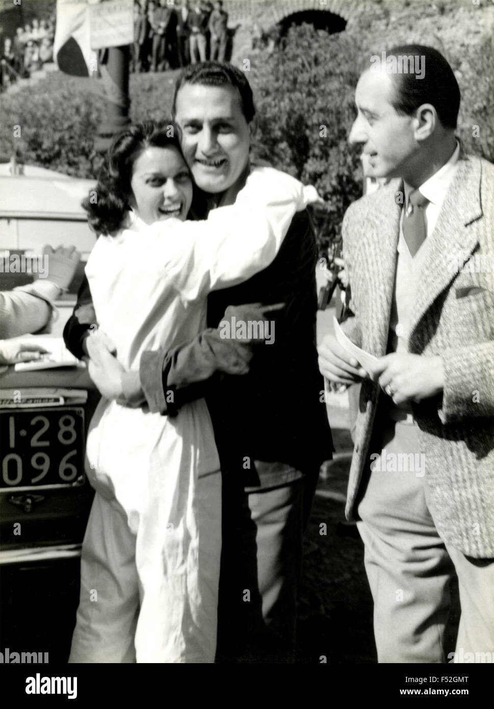 Die Schauspieler Alberto Sordi und Lucia Banti bei der dritten Rallye Film, Italien Stockfoto