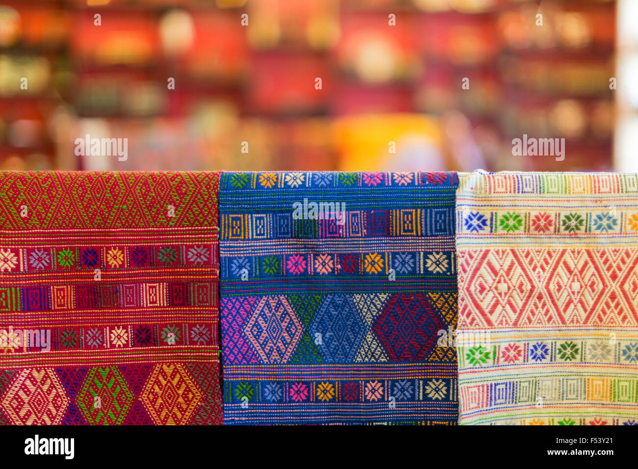 Handgewebte Schals und Textilien, Jakar, Bumthang, Bhutan Stockfoto