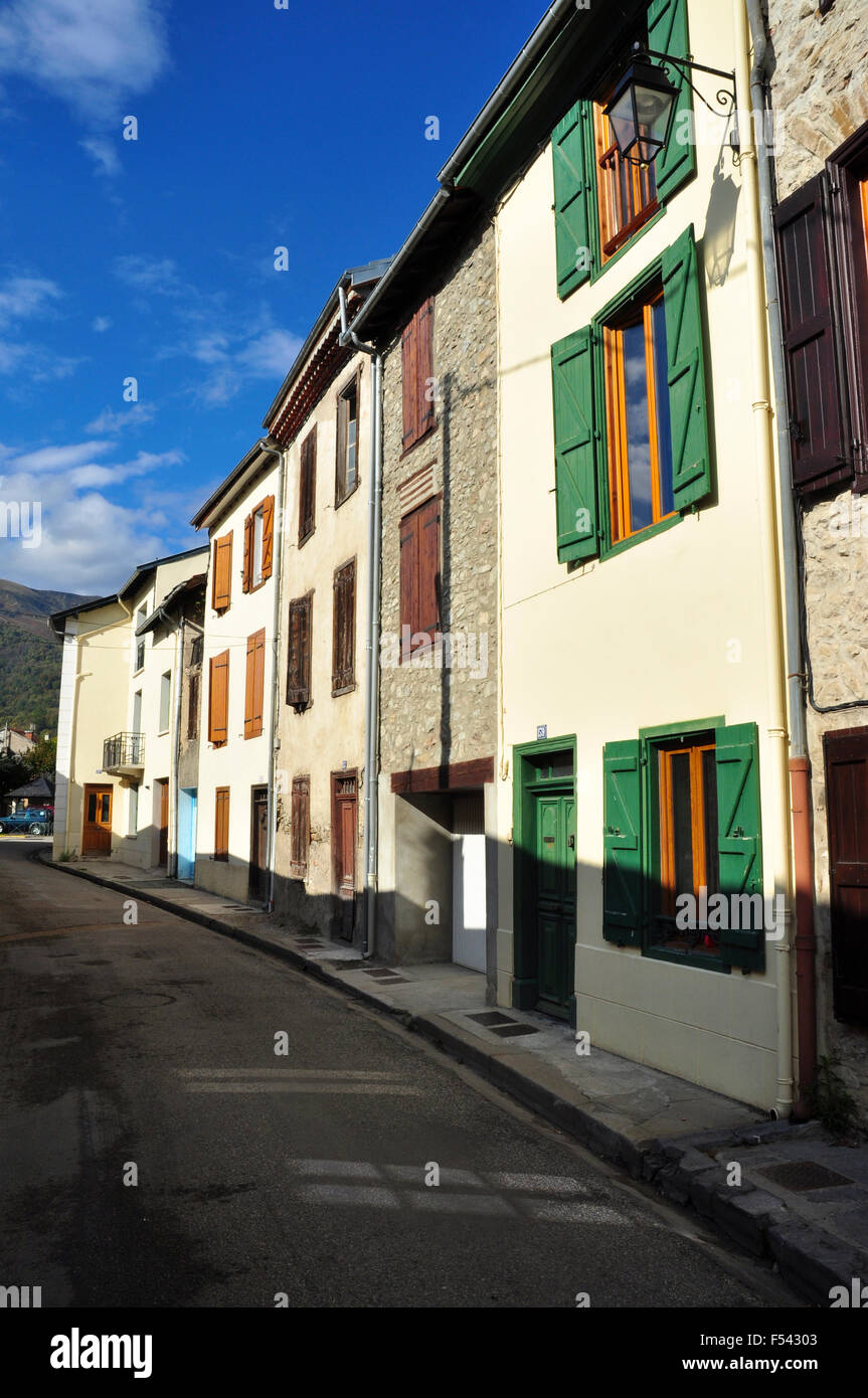 Französische Dorfstraße, Saurat, Ariege, Midi-Pyrenäen, Frankreich Stockfoto