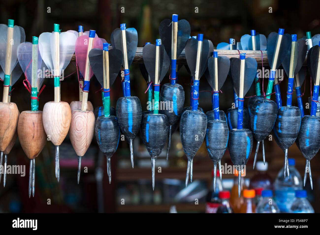 Dart in Ladenfront, Paro, Bhutan Stockfoto