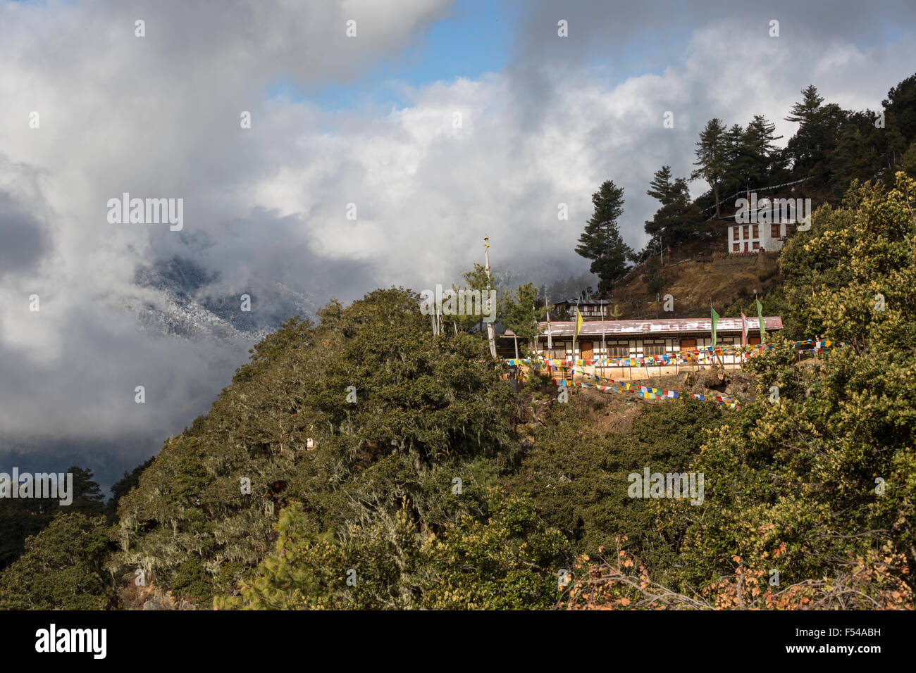 Gebäude auf Weg zur Tiger Nest Kloster in der Nähe von Paro, Bhutan Stockfoto