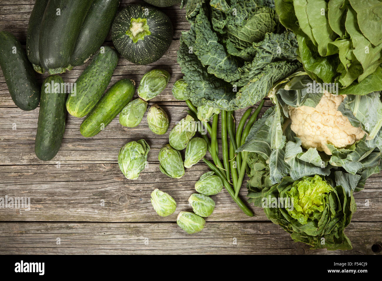 Sortiment von grünem Gemüse Stockfoto