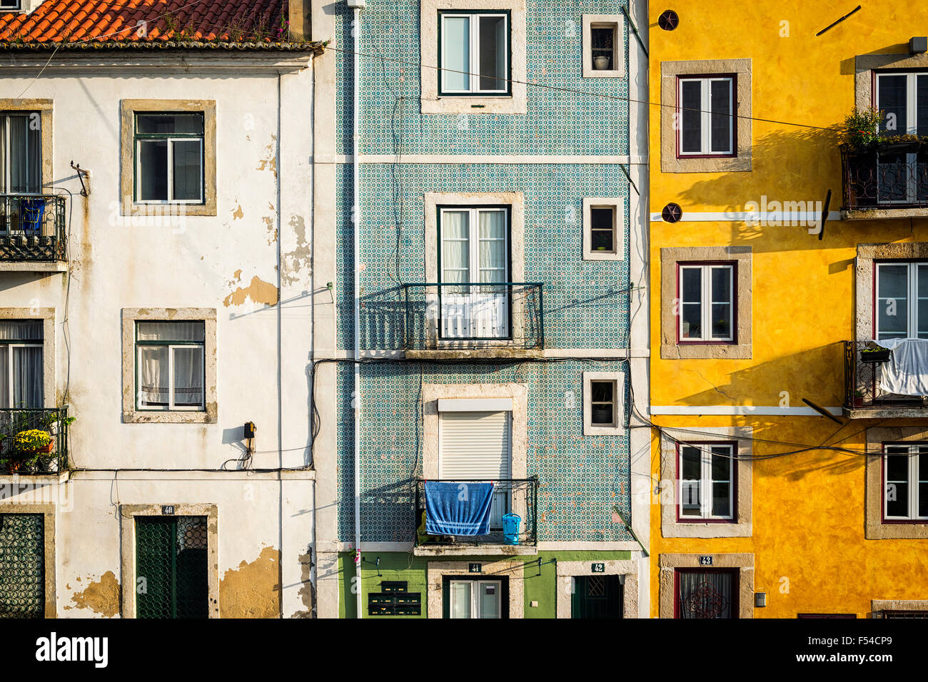 Detail der Fassade des alten Gebäuden in der Alfama, Lissabon, Portugal Stockfoto