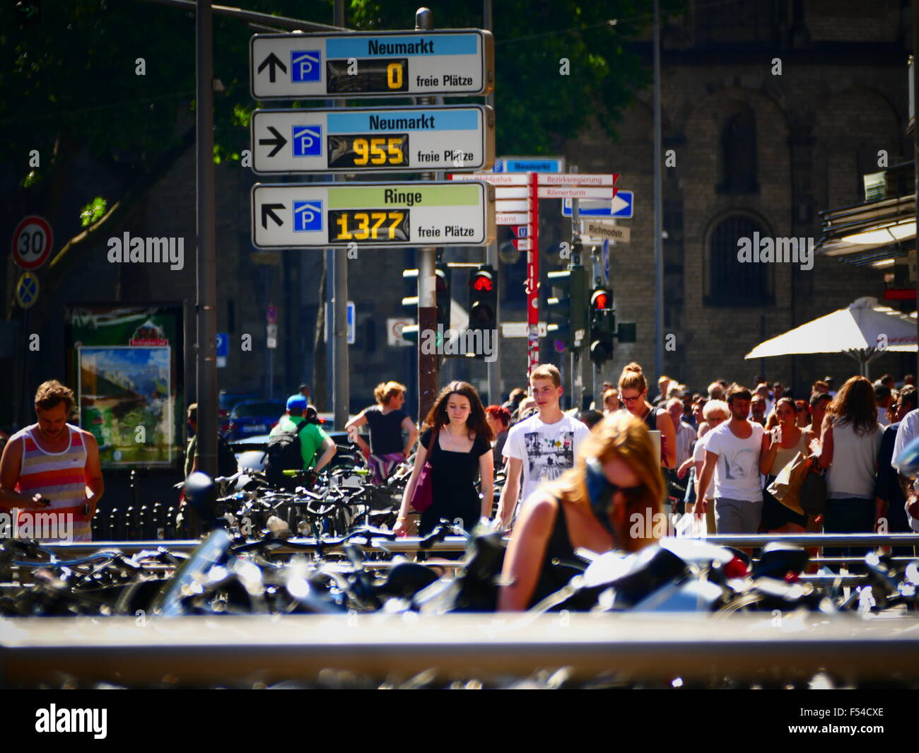 Europa Deutschland Köln Köln alte Stadt Downtown Einkaufsviertel Stockfoto