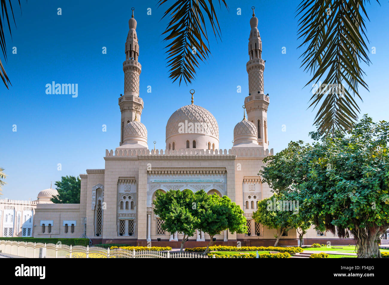 Jumeirah-Moschee ist eine Moschee in Dubai City. Es wird gesagt, dass es die am meisten fotografierte Moschee in ganz Dubai ist. Stockfoto