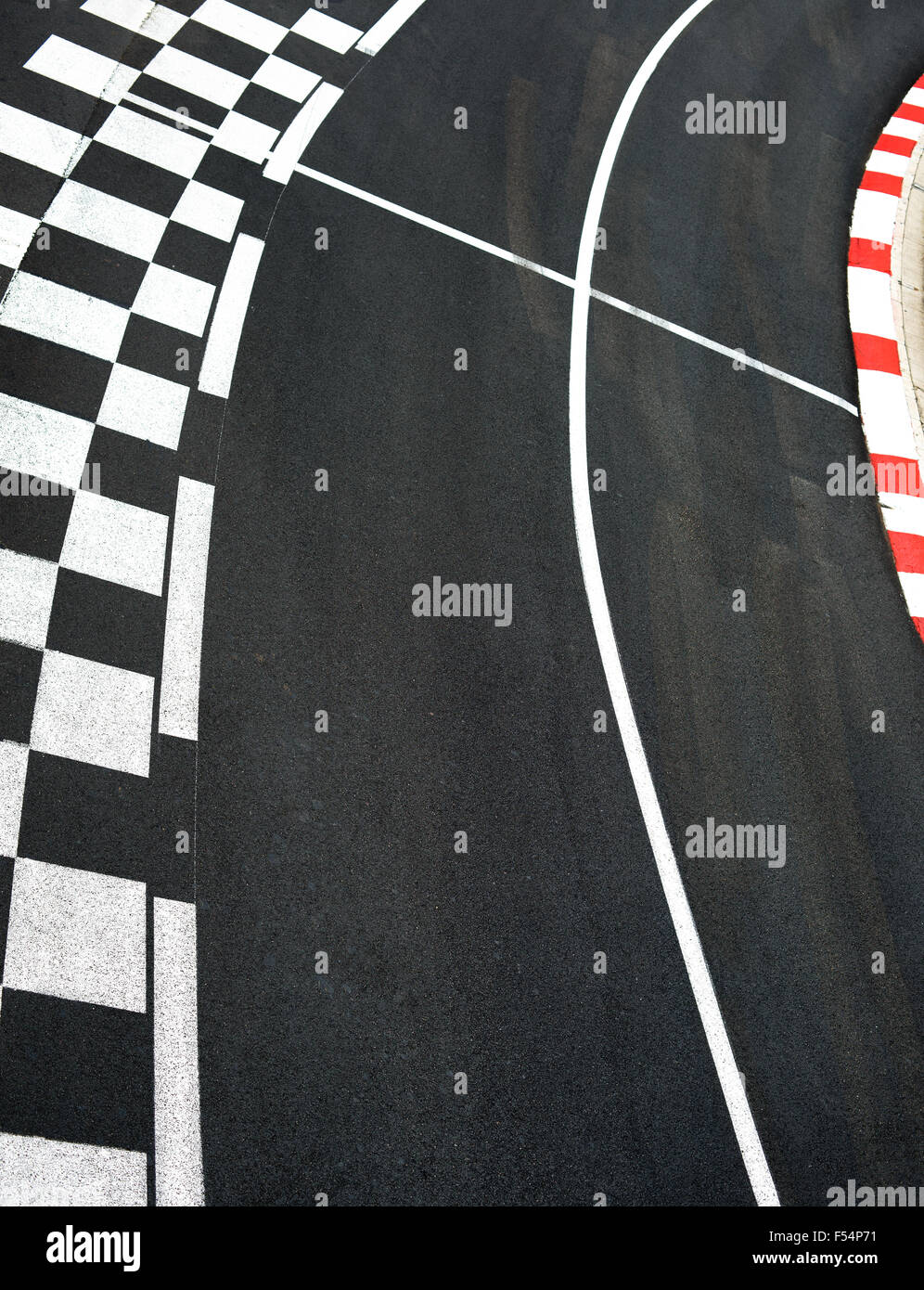 Auto Rennen Asphalt und Bordstein auf Grand Prix von Monaco Monte Carlo Stadtkurs Stockfoto