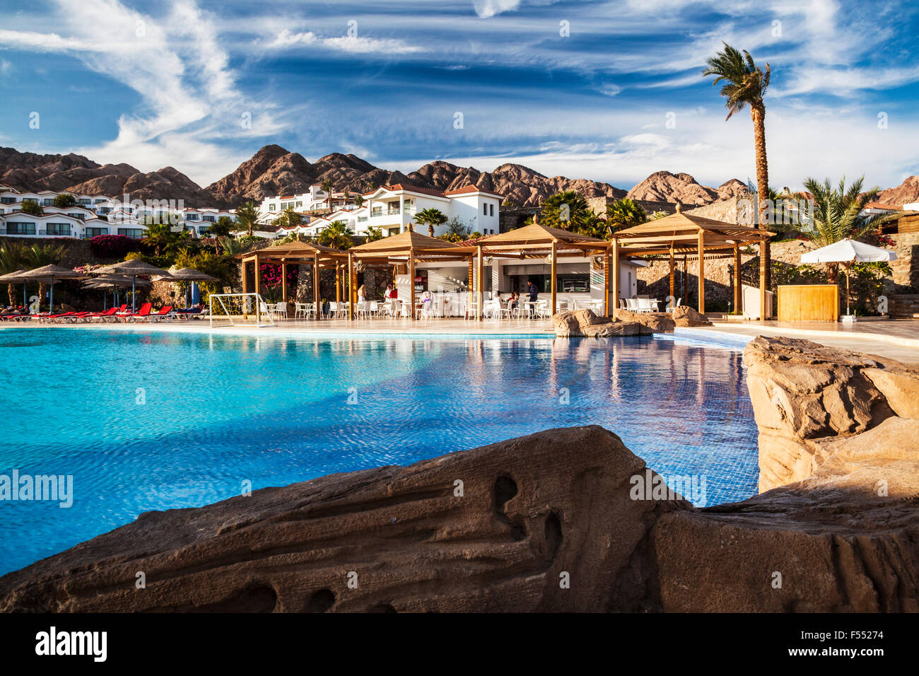 Das Mercure Sol Dahab Hotel an der Küste des Roten Meeres in Ägypten. Stockfoto