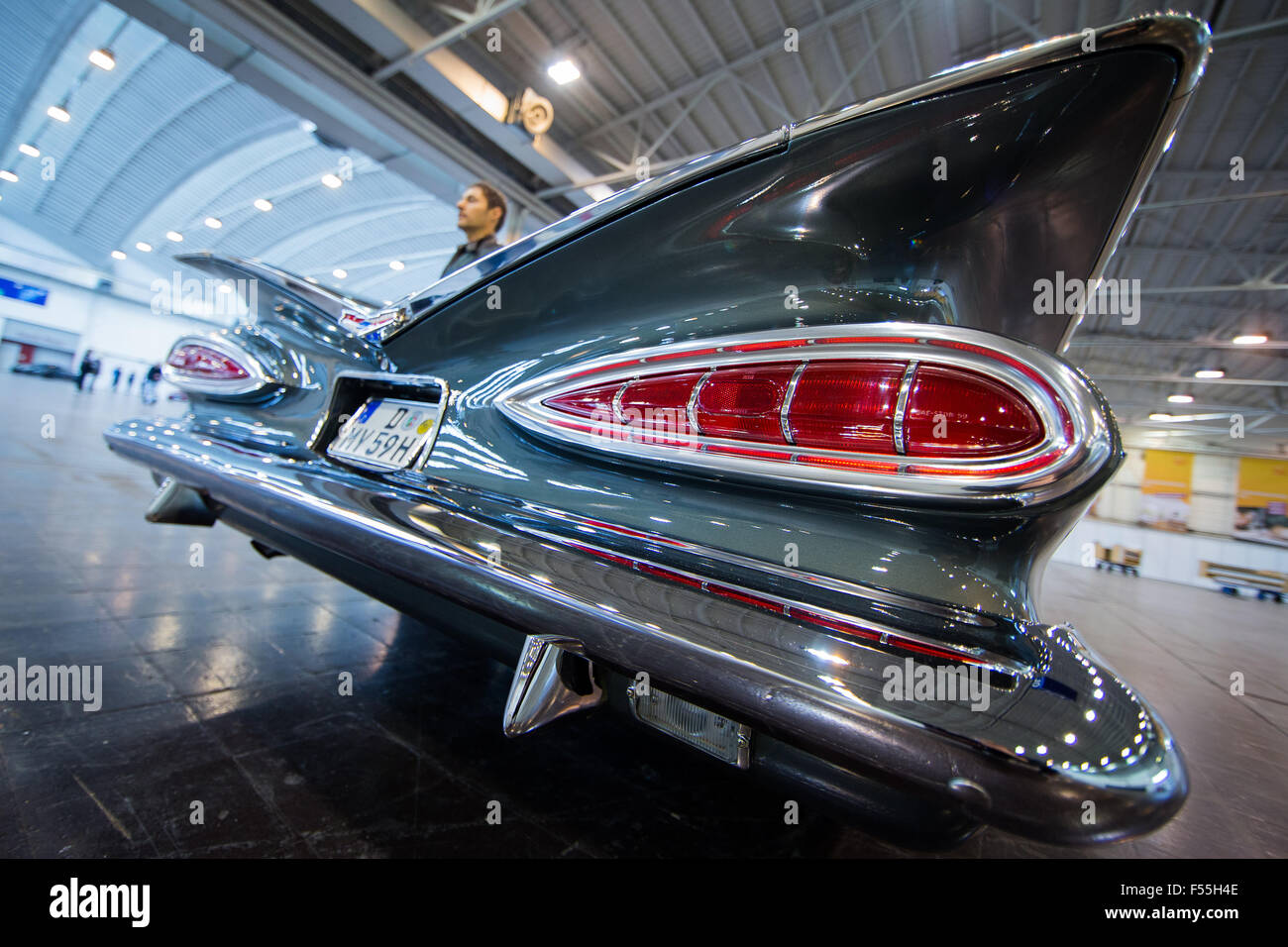 Essen, Deutschland. 28. Oktober 2015. Ein Chevrolet Impala 1959 bei einem Fotoshooting für die Essen Motor Show in Essen, Deutschland, 28. Oktober 2015 zu sehen. Die Essen Motor Show findet vom 28. November bis 6. Dezember 2015. Foto: ROLF VENNENBERND/Dpa/Alamy Live News Stockfoto