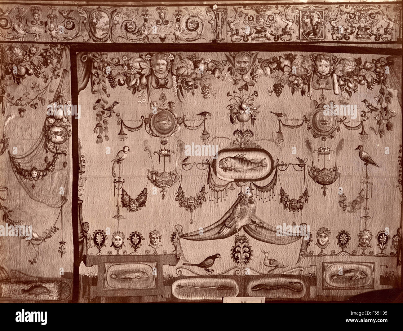 Teppich Galerie, Florenz: Spalier mit grotesken Wandteppich von G. Roost, Pappe durch Bachiacca Stockfoto