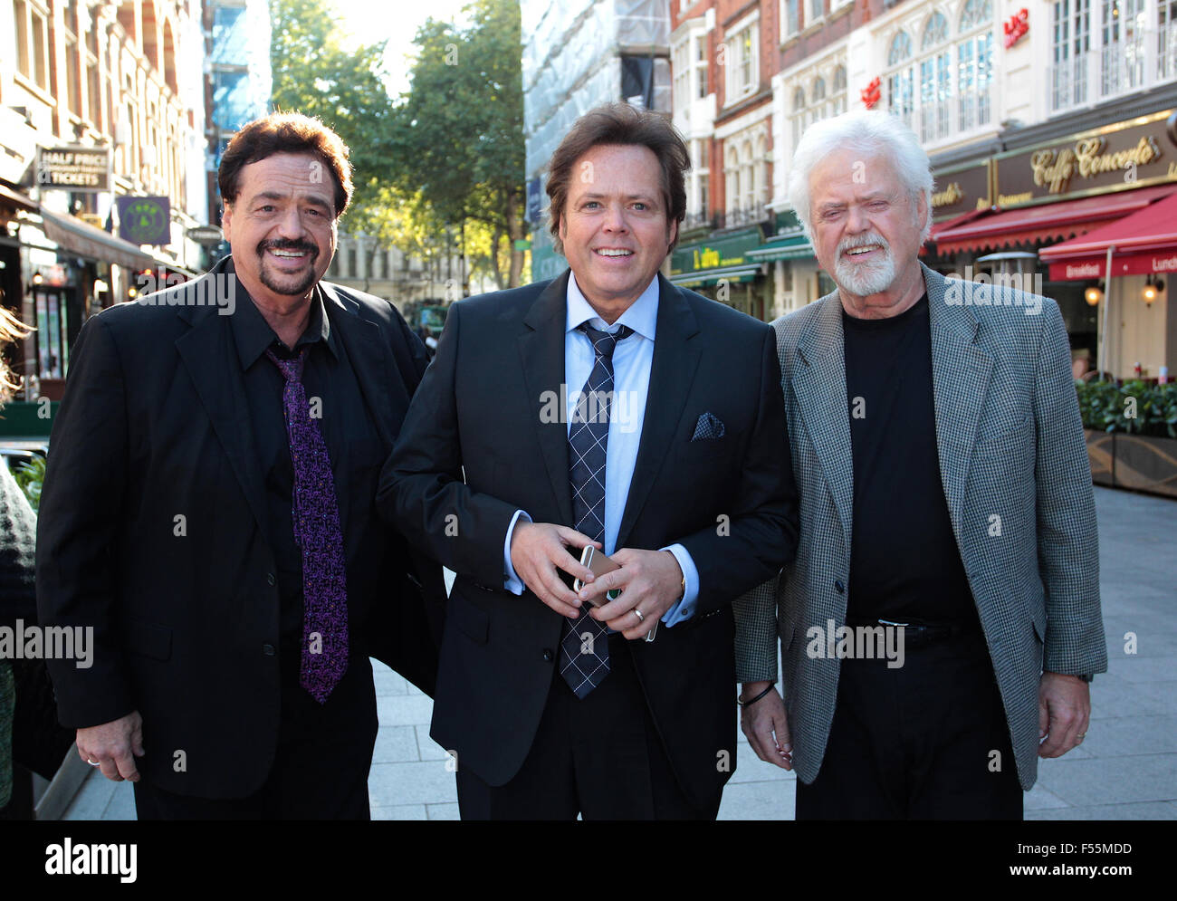 London, UK, 23. September 2015: The Osmonds, Jimmy, Jay und Merrill gesehen bei Global House in London Stockfoto