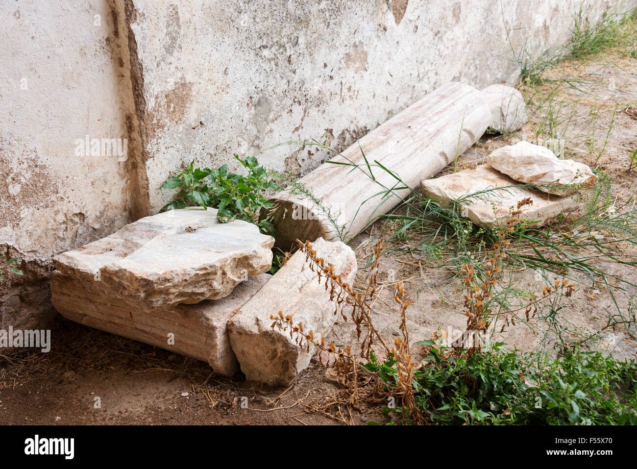 alten prähistorischen Überreste der Burg Moura im Alentejo Portugal Stockfoto
