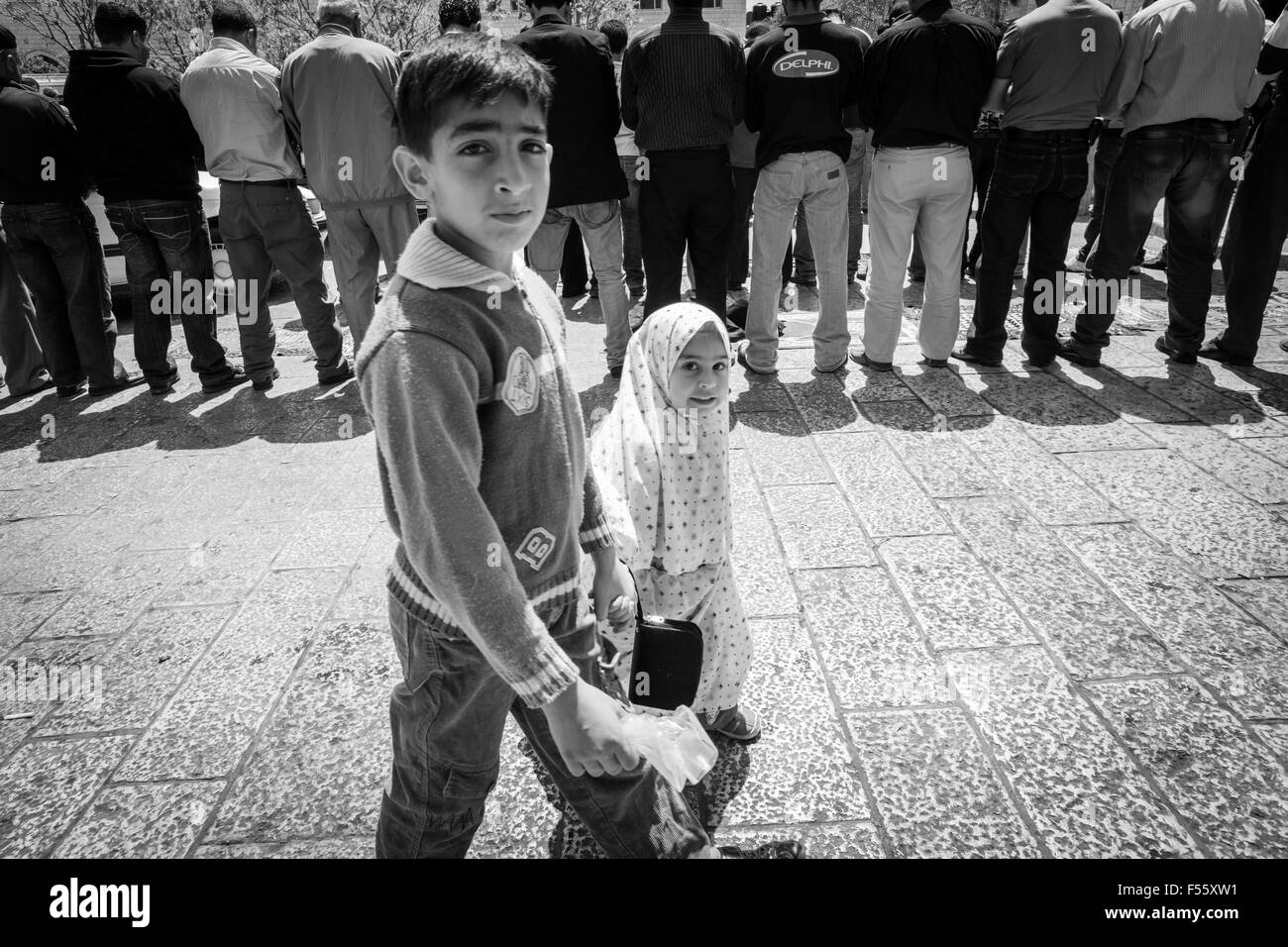 Kinder während der Gebetszeit, Bethlehem Stockfoto