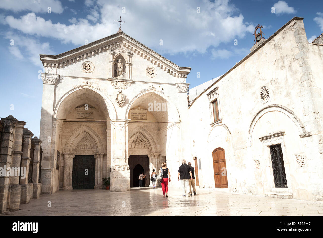 Santuario San Michele Arcangelo Kirche. Monte Sant'Angelo, Apulien. Italien Stockfoto