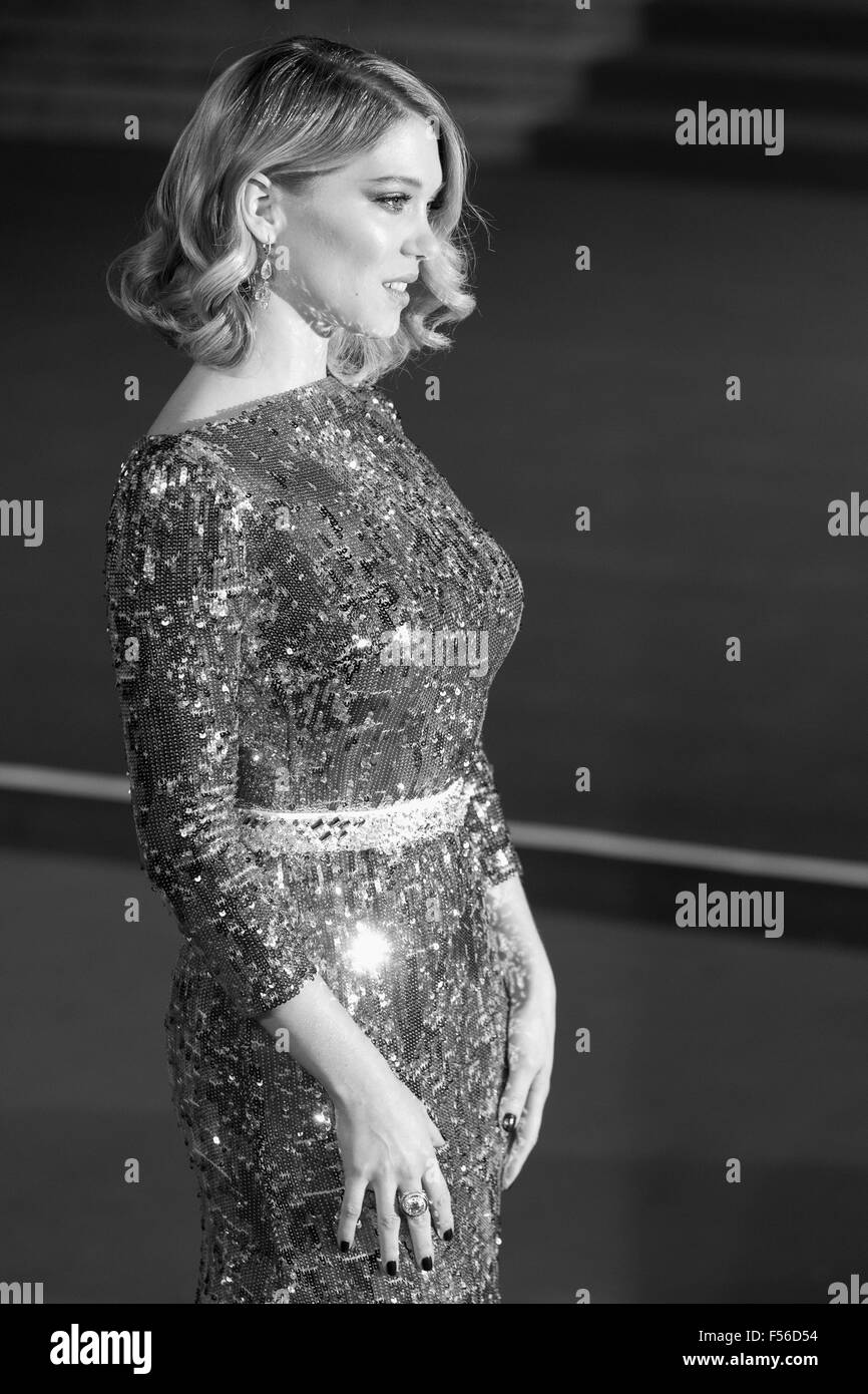 London, UK. 26.10.2015. Bond-Girl Schauspielerin Lea Seydoux. CTBF Royal Film Performance, Welt-Premiere des neuen James Bond film "Spectre" in der Royal Albert Hall. Stockfoto